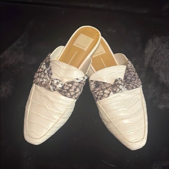 Dolce Vita HYLDA Ivory Croc-Embossed Mules - Picture 1 of 9
